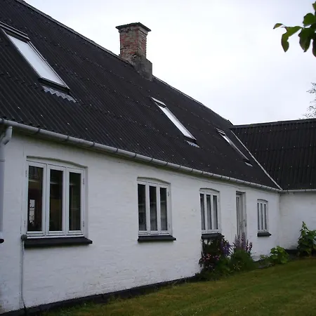 Moen Oekologisk Bed & Breakfast Askeby