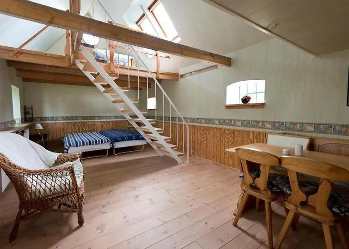 Bed & Breakfast Moen Oekologisk Askeby